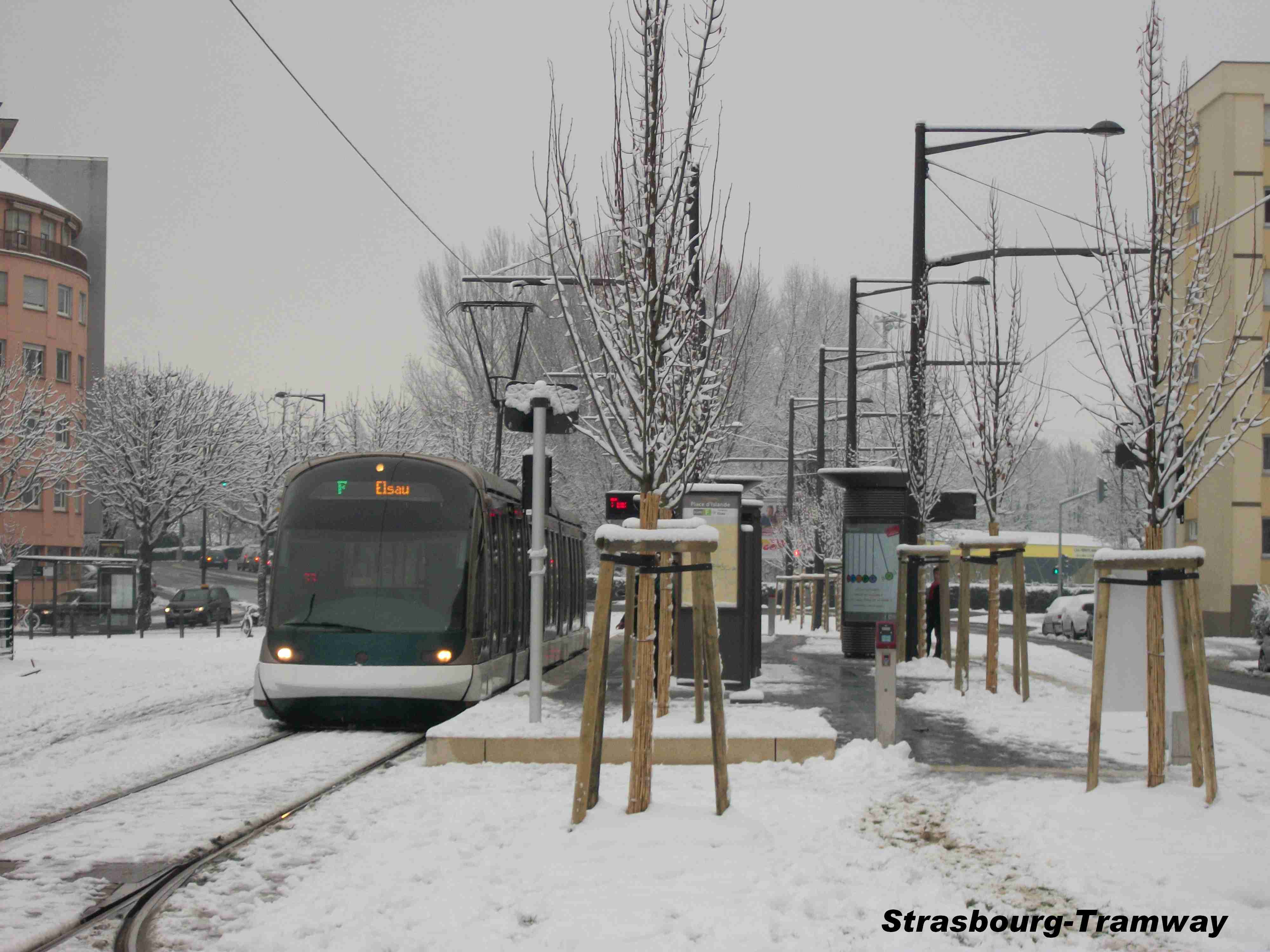 Un Eurotram prt au dpart pour l'Elsau.